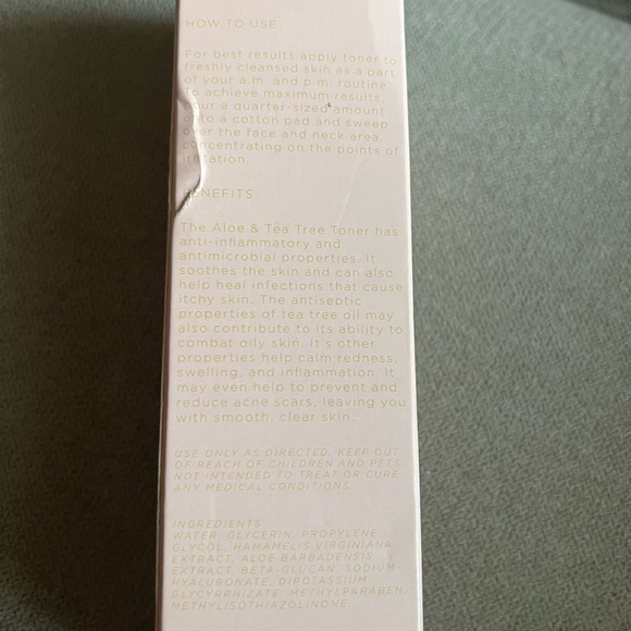 Aloe & Tea Tree Toner - Picture 3 of 3